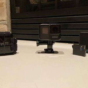 GoPro HERO7 Black + accessories